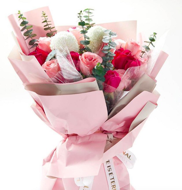 Trắc nghiệm tâm lý: Bó hoa bạn thích nhất tiết lộ may mắn trong tháng 4 này - 1