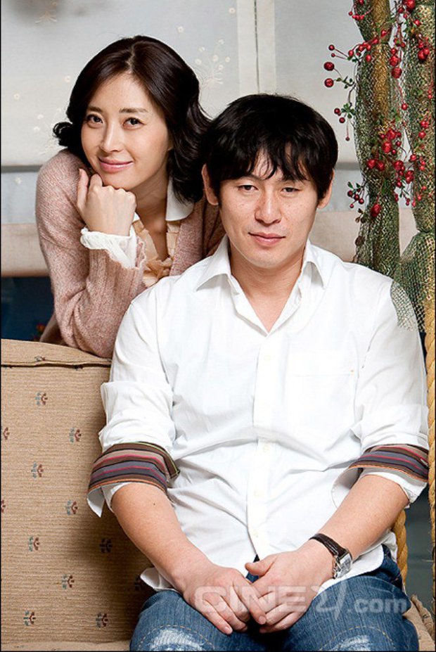 Nam chính đỉnh nhất phim Hàn hiện tại: Từng bị dè bỉu vì cưới chị gái Song Hye Kyo, dành cả đời để làm từ thiện - Ảnh 4.