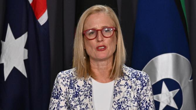 Katy Gallagher says the government is working to provide cost of living relief for people in need. (Mick Tsikas/AAP PHOTOS)