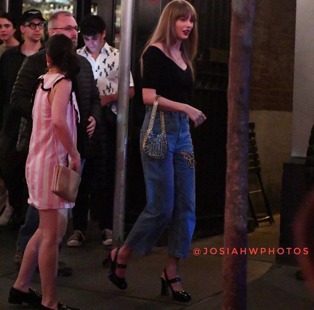 Taylor Swift lộ diện sau tin tức chia tay: Đã quay xong MV, vẫn đeo vòng cổ bạn trai tặng - Ảnh 3.