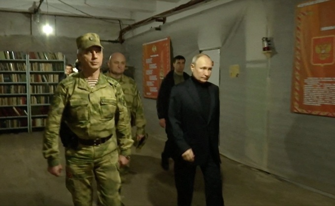 Tổng thống Nga Vladimir Putin tại Lugansk ngày 17/4. Ảnh: Reuters