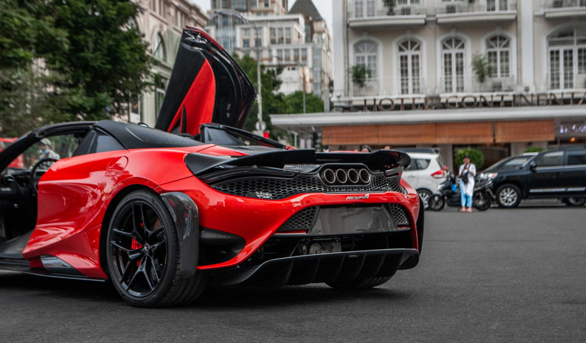 McLaren 765LT Spider đầu tiên về Việt Nam phục vụ giới đại gia, giá gần 30 tỷ đồng - Ảnh 6.