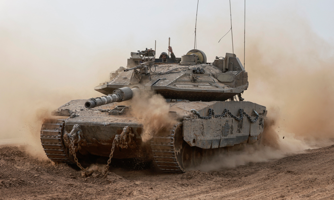 Xe tăng Israel gần biên giới Dải Gaza hôm 26/2. Ảnh: AFP