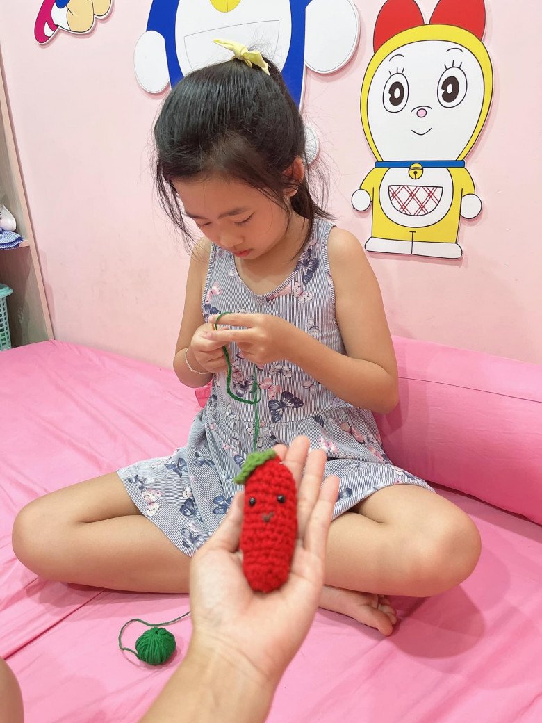 Sao Việt 24h: Bảo mẫu hé lộ tài lẻ mới của con gái Mai Phương, tính cách cô bé rất quyết đoán - 2