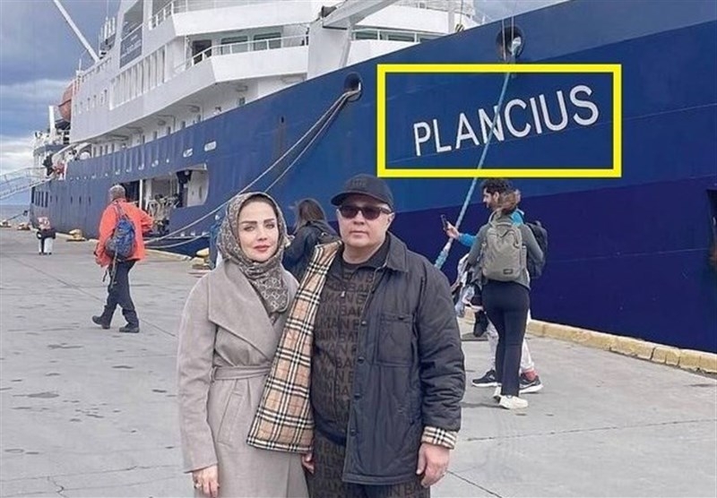 Bức ảnh ông Shahram Dabiri và vợ chụp ảnh bên cạnh tàu Plancius không rõ địa điểm và thời gian. Ảnh: Tasnim