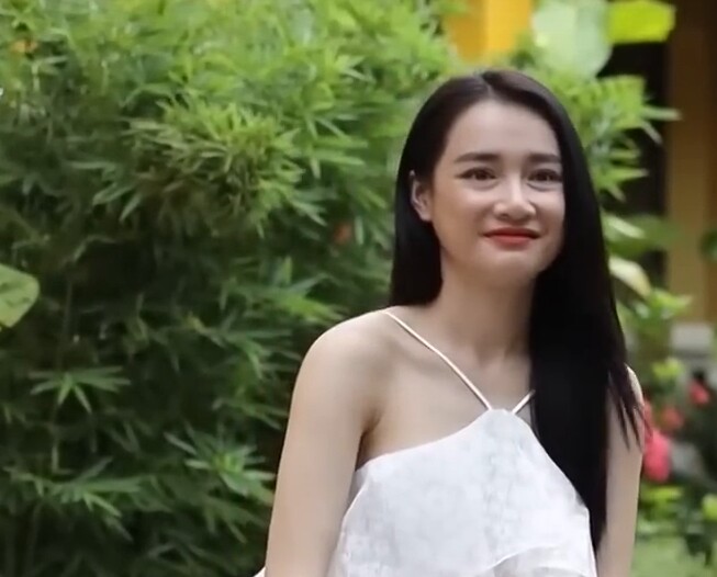 Nhã Phương cũng từng bị soi ra bọng mắt to khiến gương mặt cô bị dừ hẳn