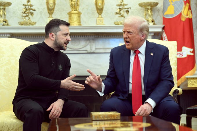 Tổng thống Ukraine Volodymyr Zelensky (trái) và Tổng thống Mỹ Donald Trump tại Nhà Trắng hôm 28/2. Ảnh: AFP