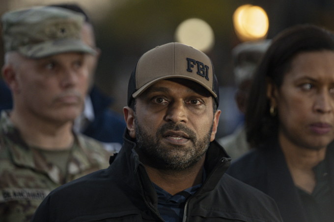 Lãnh đạo FBI Kash Patel trong họp báo tháng 11/2025. Ảnh: AFP