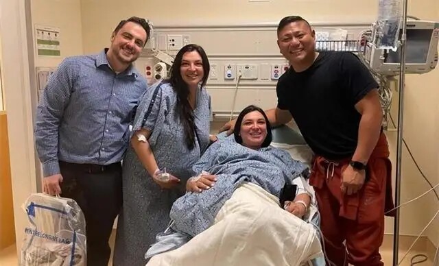 Chị ruột mang thai hộ em gái hiếm muộn, không ngờ vừa cấn bầu thì em gái lại nhận tin amp;#34;hai vạchamp;#34; tự nhiên - 2