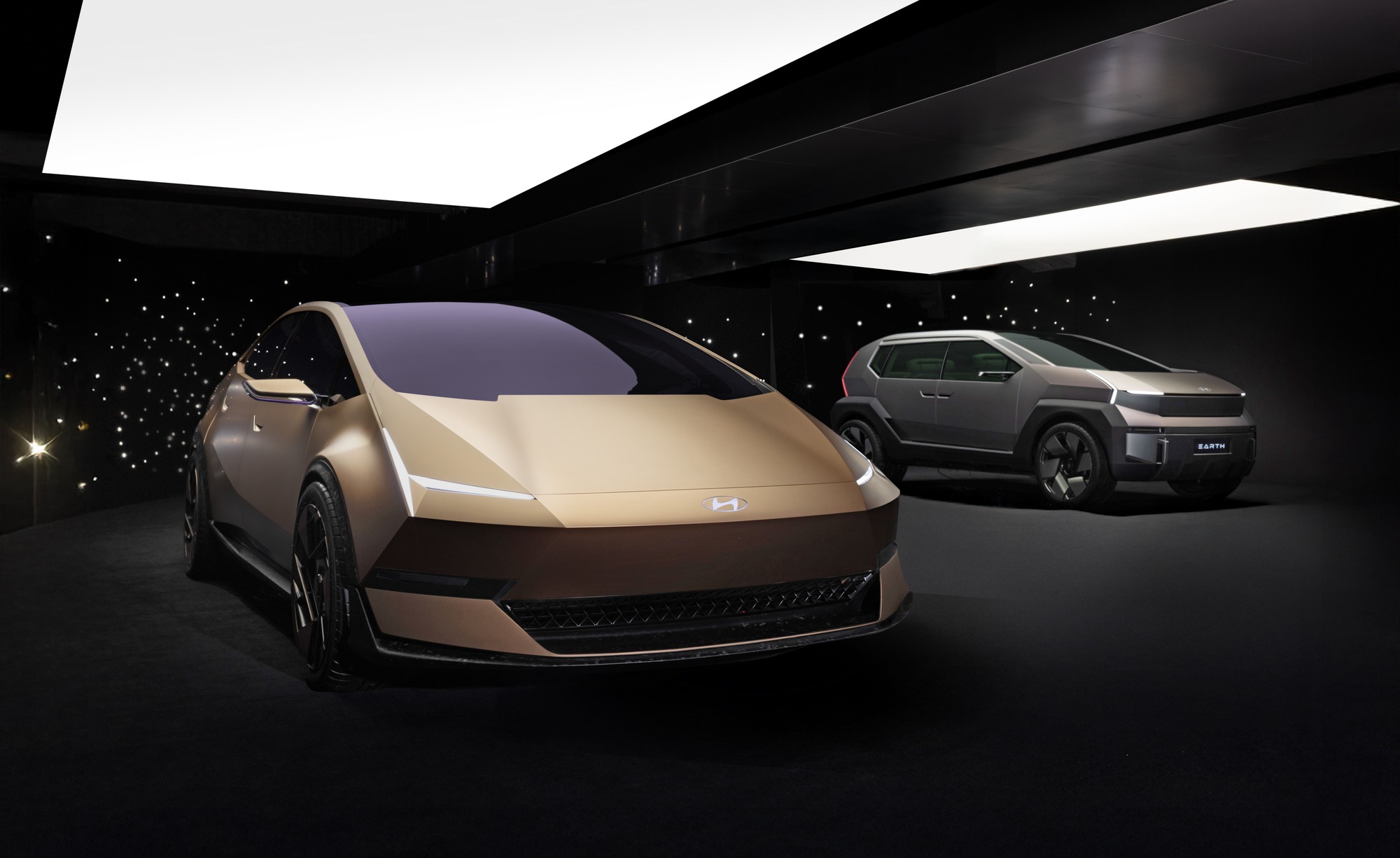 Hyundai ra mắt 2 mẫu Ioniq mới: Tên gọi là các hành tinh, sớm có các tùy chọn EREV- Ảnh 3. Hyundai ra mắt 2 mẫu Ioniq mới: Tên gọi là các hành tinh, sớm có các tùy chọn EREV- Ảnh 3.