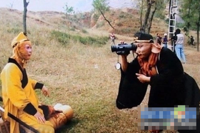 Đại sư huynh cứ diễn tự nhiên nha.