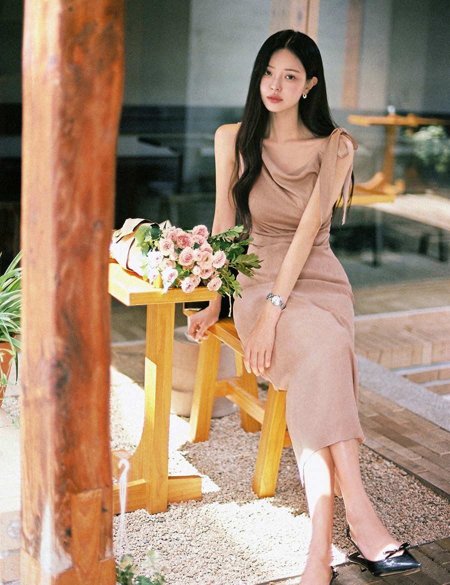 6 mẫu váy siêu nhẹ mát mặc lên amp;#34;như khôngamp;#34;, giúp nàng vượt qua mùa Hè oi bức vẫn xinh hết nấc - 11