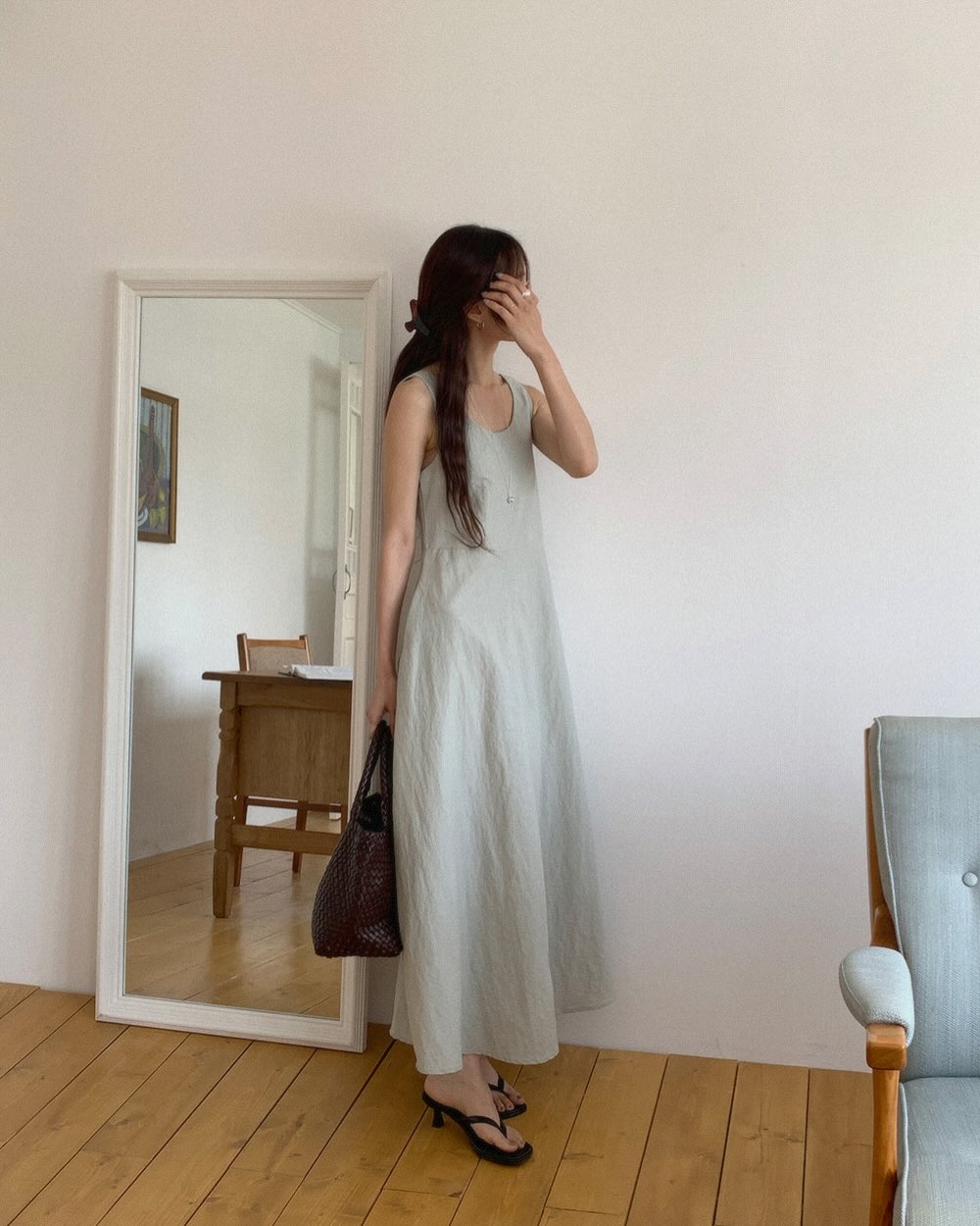 6 mẫu váy siêu nhẹ mát mặc lên amp;#34;như khôngamp;#34;, giúp nàng vượt qua mùa Hè oi bức vẫn xinh hết nấc - 17