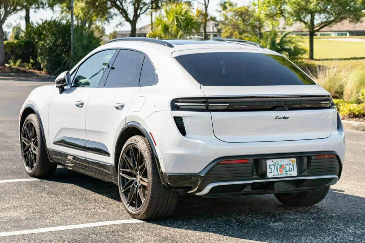Porsche Macan Electric mất giá tới 27% chỉ sau 2.400 km- Ảnh 2.