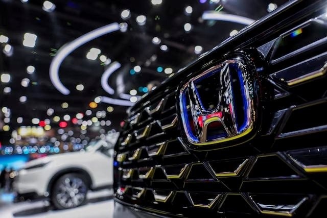 Hết đóng cửa nhà máy ở Trung Quốc lại dừng bán xe tại Hàn Quốc -  chuyện gì xảy ra với 'ông lớn' ô tô Nhật Bản này?- Ảnh 1.