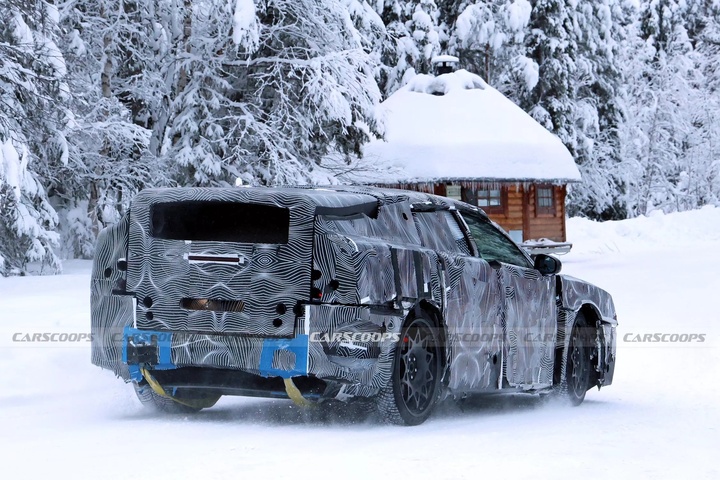 Ferrari Luce trình làng: Siêu xe giới hạn có giá bán hơn 127 tỷ đồng- Ảnh 2.