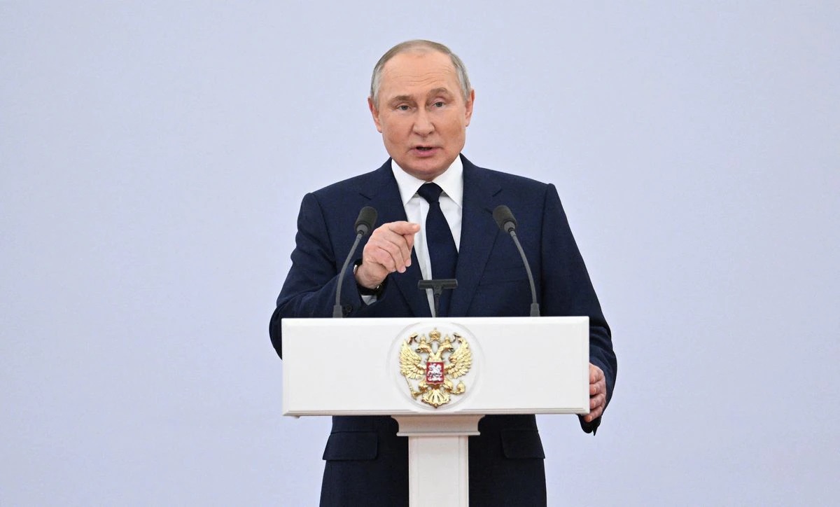 Tổng thống Nga Vladimir Putin tại một sự kiện ở Moskva hôm 26/4. Ảnh: Reuters.
