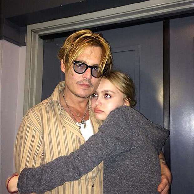 Thảo mai bảo vệ con gái của Johnny Depp trên tòa, ngờ đâu Amber Heard bị chính Lily-Rose Depp lật tẩy và cạch mặt từ lâu - Ảnh 6.