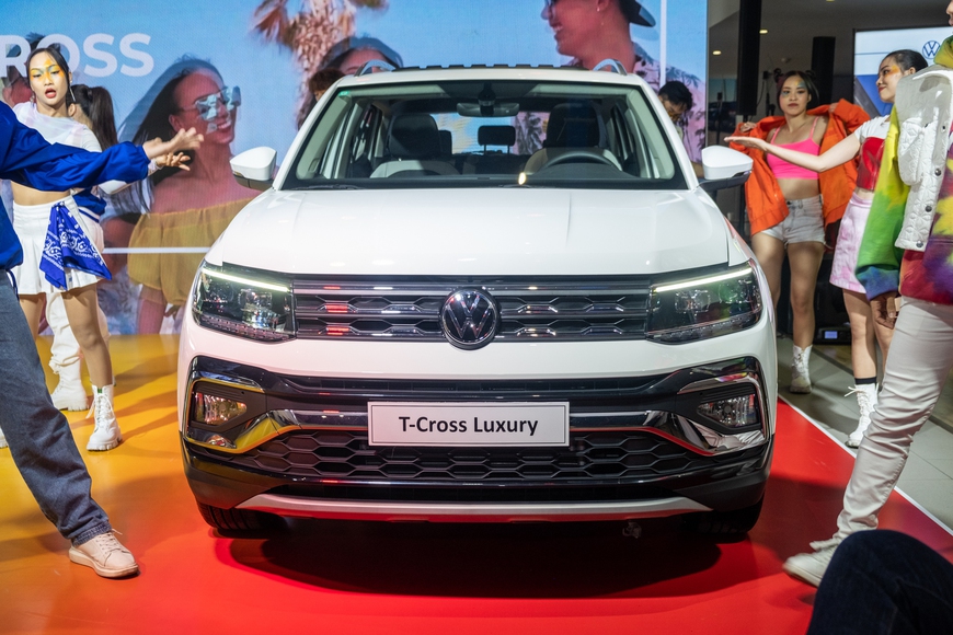 Ra mắt Volkswagen T-Cross 2022 tại Việt Nam: 2 phiên bản, giá cao nhất 1,3 tỷ đồng, tham vọng lấy thị phần của Peugeot 2008 - Ảnh 1.