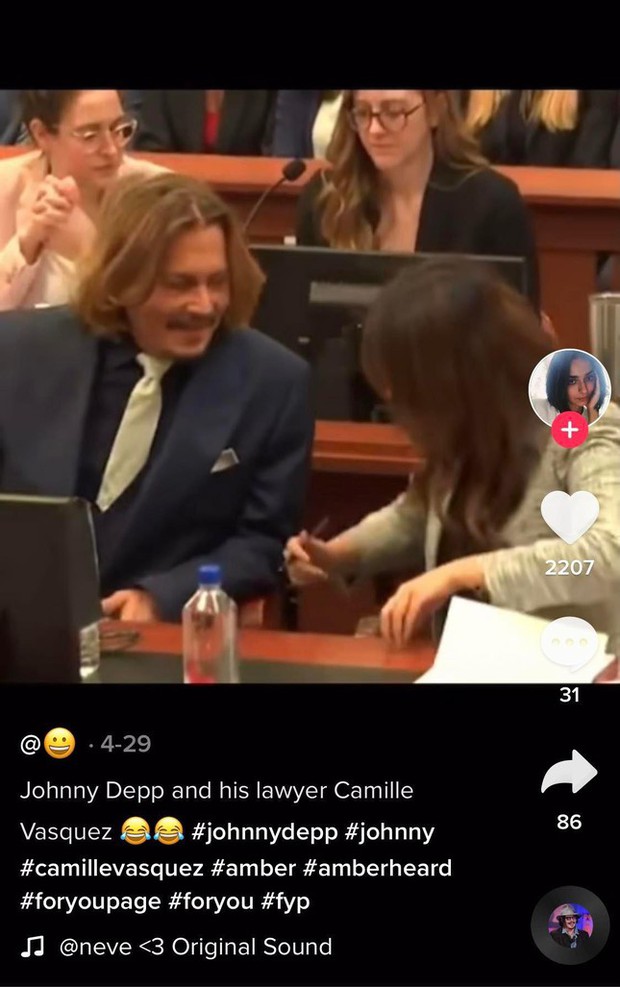 Thực hư Johnny Depp có tình ý với luật sư riêng - Ảnh 1.