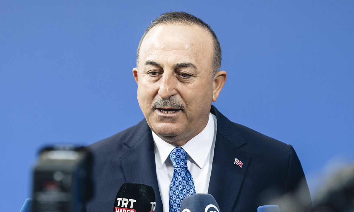 Ngoại trưởng Thổ Nhĩ Kỳ Mevlut Cavusoglu trong cuộc họp báo tại Berlin, Đức ngày 15/5. Ảnh: Reuters.