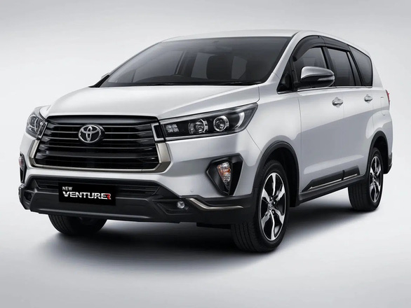 Đây là lý do Toyota Innova truyền thống sẽ vẫn tồn tại dù sắp có bản hybrid - Ảnh 1.