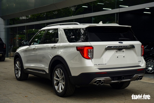 Ford Explorer Platinum hàng độc về Việt Nam, nhiều trang bị hơn chính hãng, giá 4 tỉ đồng - Ảnh 4.