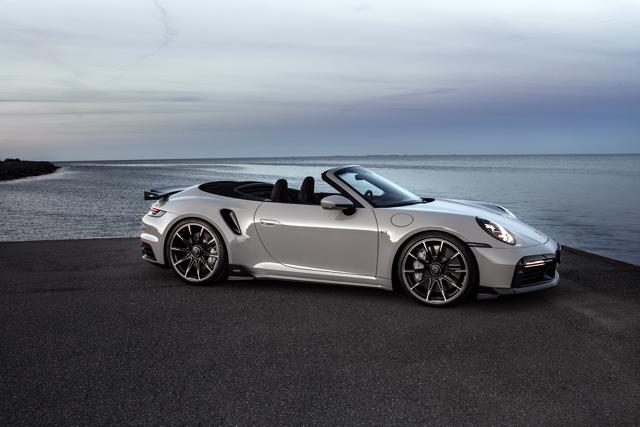 Porsche 911 Turbo S Cabriolet nhanh hơn và sang trọng hơn với gói độ Brabus - Ảnh 1.