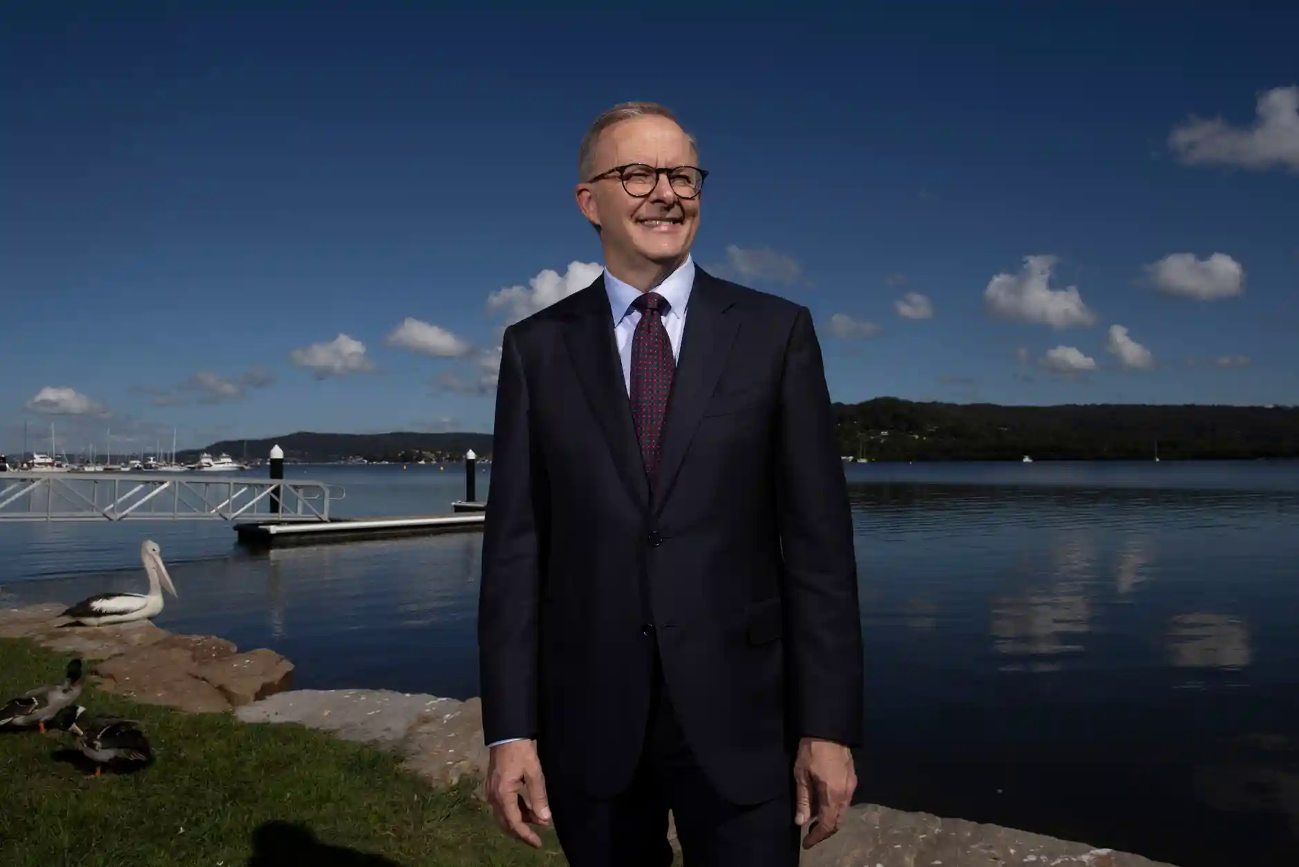 Anthony Albanese, tân Thủ tướng Australia, lãnh đạo Công đảng vận động tranh cử ở vùng Central Coast, bang New South Wales (NSW), đông nam Australia. Ảnh: Guardian.