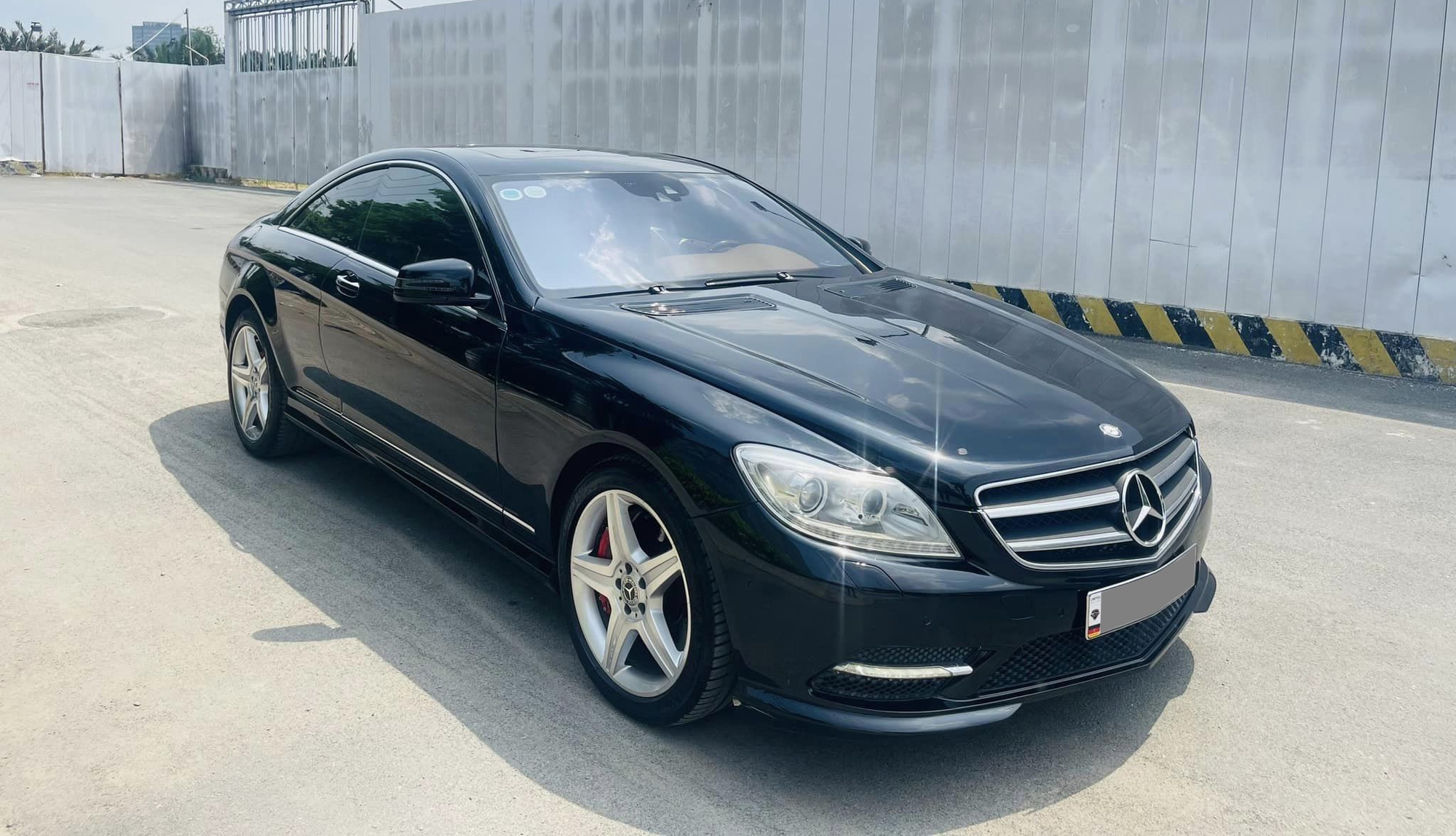 Mercedes-Benz CL 500 12 năm tuổi rao bán hơn 1,6 tỷ đồng: CĐM chê 'mất zin', giá đắt, đủ tiền mua xe mới - Ảnh 2.