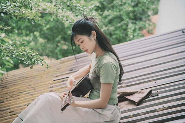 Trở lại Vpop sau 4 năm, Suni Hạ Linh bật khóc nức nở trong MV mới - Ảnh 3.