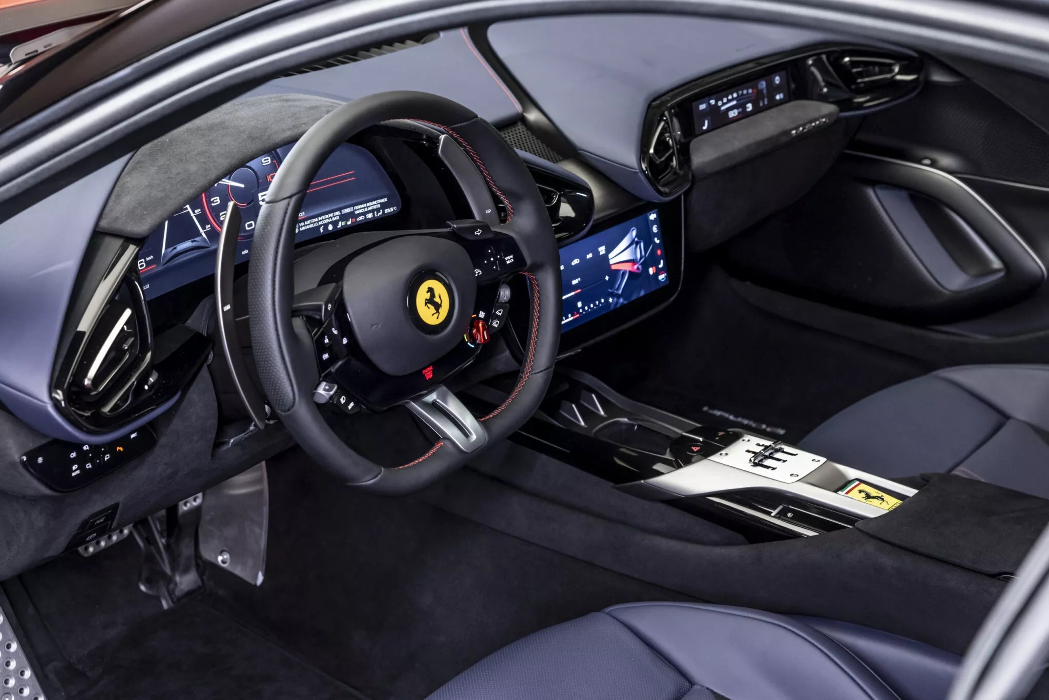 Ferrari 12Cilindri ra mắt: Kế nhiệm 812 Superfast, có nhiều điều chưa từng có- Ảnh 23.