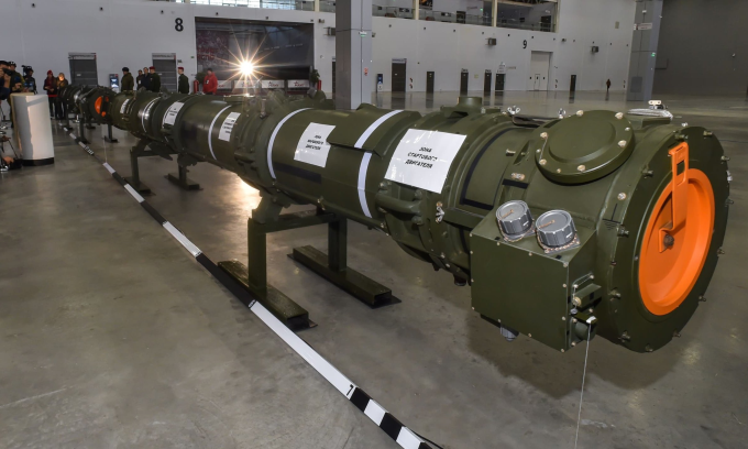 Ống bảo quản kiêm bệ phóng tên lửa 9M729 được Nga công bố hồi năm 2019. Ảnh: AFP