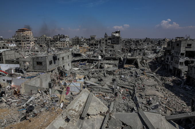 Khung cảnh hoang tàn ở thành phố Khan Younis tại Dải Gaza sau khi Israel rút quân hồi tháng 4. Ảnh: AFP