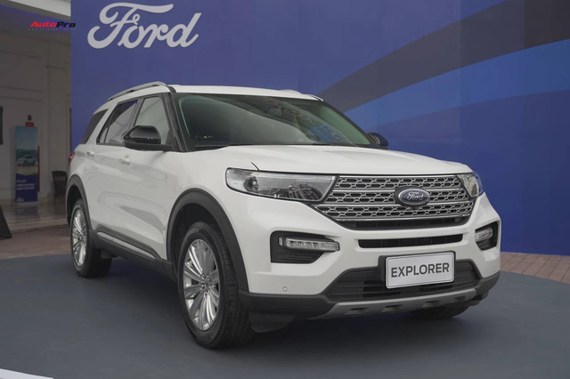 Ford Explorer tăng giá 100 triệu đồng, tỏ rõ sự hụt hơi trước Hyundai Palisade - Ảnh 1.