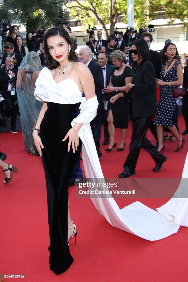 Thảm đỏ Cannes ngày 8: Thiên thần Victorias Secret đại chiến, phô diễn visual và sắc vóc khét lẹt! - Ảnh 23.