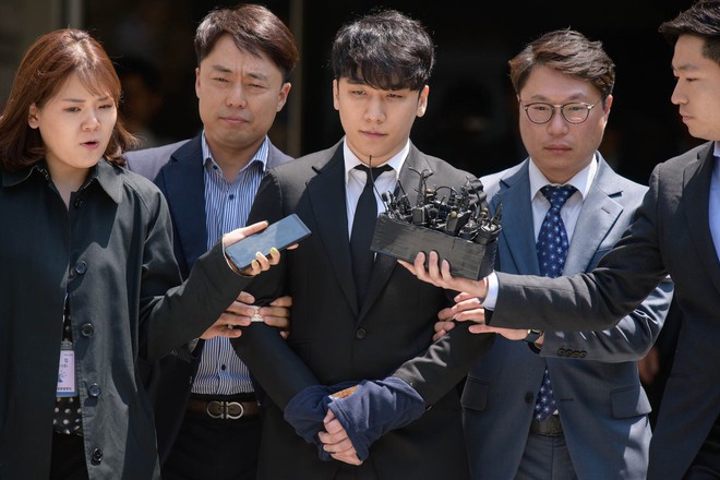 BIGBANG đã dự đoán trước tương lai tù tội của Seungri? - Ảnh 7.