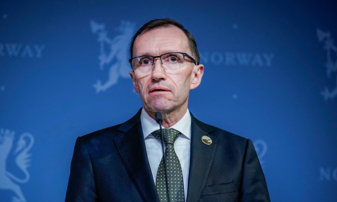 Ngoại trưởng Na Uy Espen Barth Eide tại Oslo hồi tháng 12/2023. Ảnh: Reuters