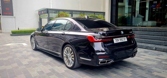 Chào BMW 750Li giá hơn 800 triệu, người bán khẳng định: ‘Tiền làm xe đắt hơn tiền xe, tiết kiệm xăng hơn Camry’- Ảnh 4.
