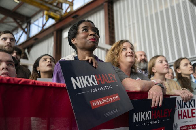 Người ủng hộ bà Nikki Haley tại sự kiện ở Raleigh, bang Bắc Carolina ngày 2/3. Ảnh: AFP