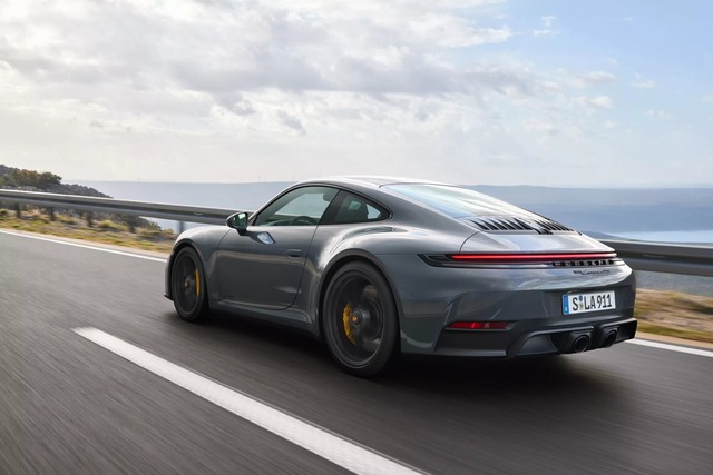Porsche 911 2025 ra mắt: Lần đầu có bản hybrid, bỏ số sàn, bỏ hàng ghế sau- Ảnh 3.