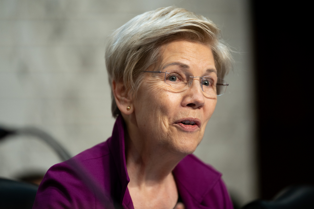 Thượng nghị sĩ Elizabeth Warren tại Đồi Capitol ngày 11/2. Ảnh: AFP