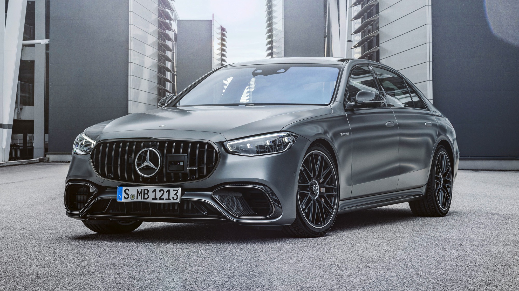 Mercedes-AMG làm động cơ V8 hybrid mới, khẳng định muốn ‘hiện thực hóa giấc mơ của người dùng’- Ảnh 3.