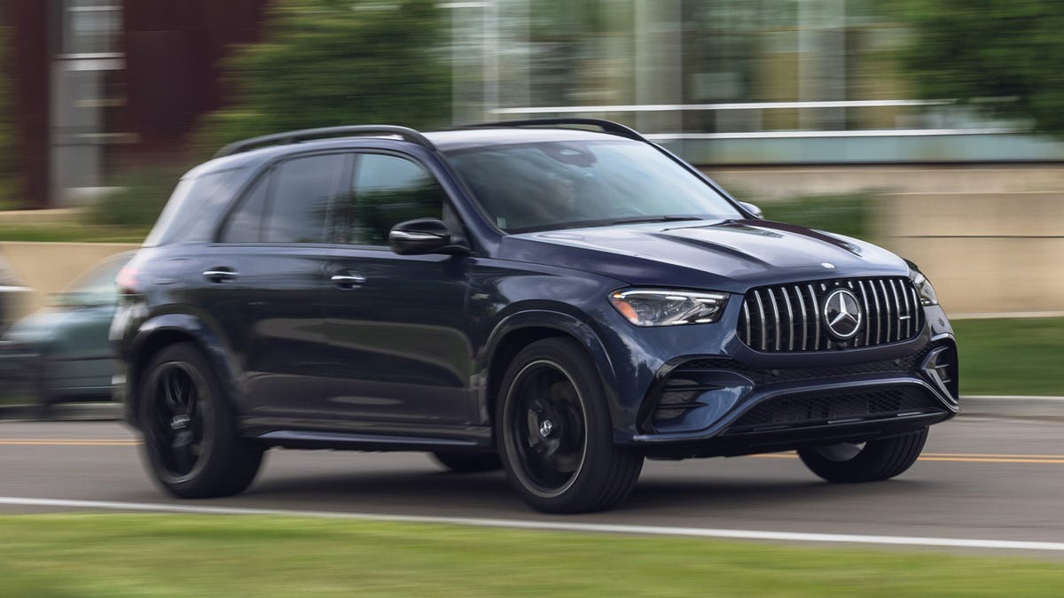 Mercedes-AMG làm động cơ V8 hybrid mới, khẳng định muốn ‘hiện thực hóa giấc mơ của người dùng’- Ảnh 4.