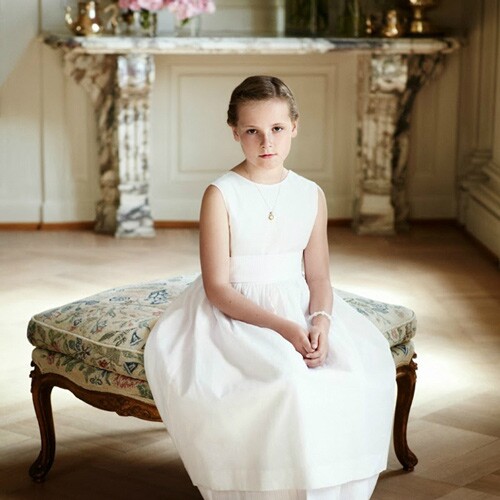 Nhan sắc đẹp như tranh của 3 nữ vương tương lai sinh sau năm 2000, ai mới là biểu tượng sắc đẹp hoàng gia? - 14