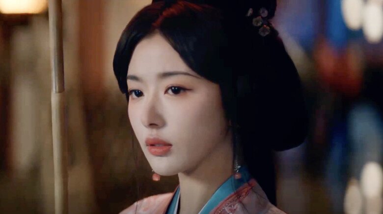 Tạo hình xinh đẹp của Khổng Tuyết Nhi trong Khom Lưng.