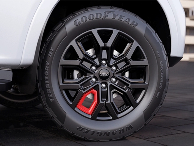 Ford Everest có bản đặc biệt mới: Gần giống bản vừa ra mắt Việt Nam nhưng nhiều ‘đồ chơi’ hơn, sản xuất giới hạn- Ảnh 4.