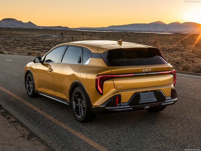 Kia K4 lộ diện với kiểu dáng mới nhưng sẽ khó về Việt Nam bởi 1 lý do- Ảnh 5. Kia K4 lộ diện với kiểu dáng mới nhưng sẽ khó về Việt Nam bởi 1 lý do- Ảnh 5.