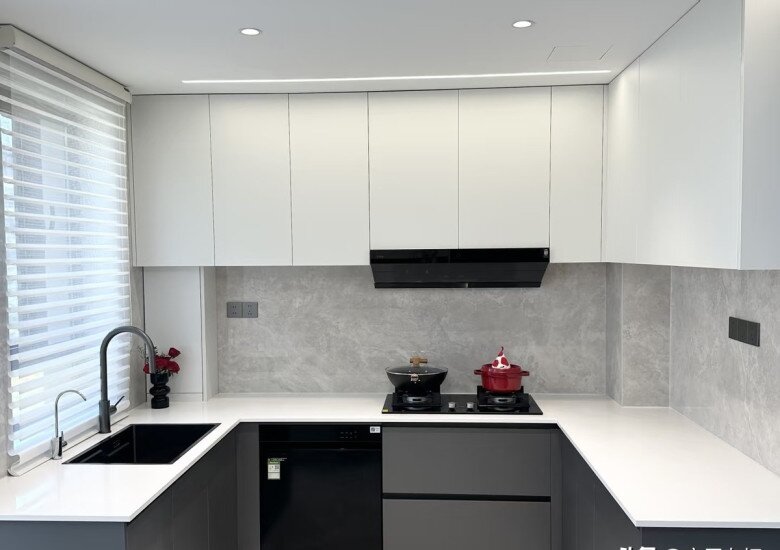 Ngày càng nhiều người từ bỏ 6 cách trang trí bếp này, hãy xem người thông minh đã làm gì - 3