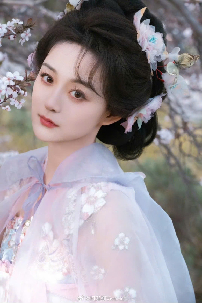 Hà Hoằng San xinh đẹp trong phim Khi Chim Nhạn Trở Về.